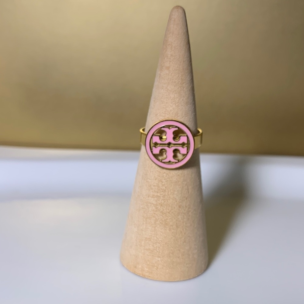 Elegant Pink and Gold Ring